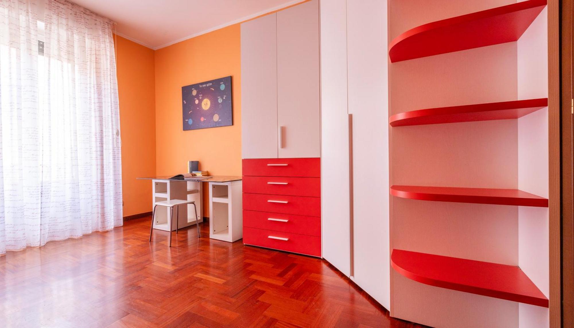Italianway - Sismondi 74 Milan